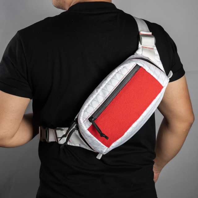 Redline Sling Bag White LIMITED  - Image 10