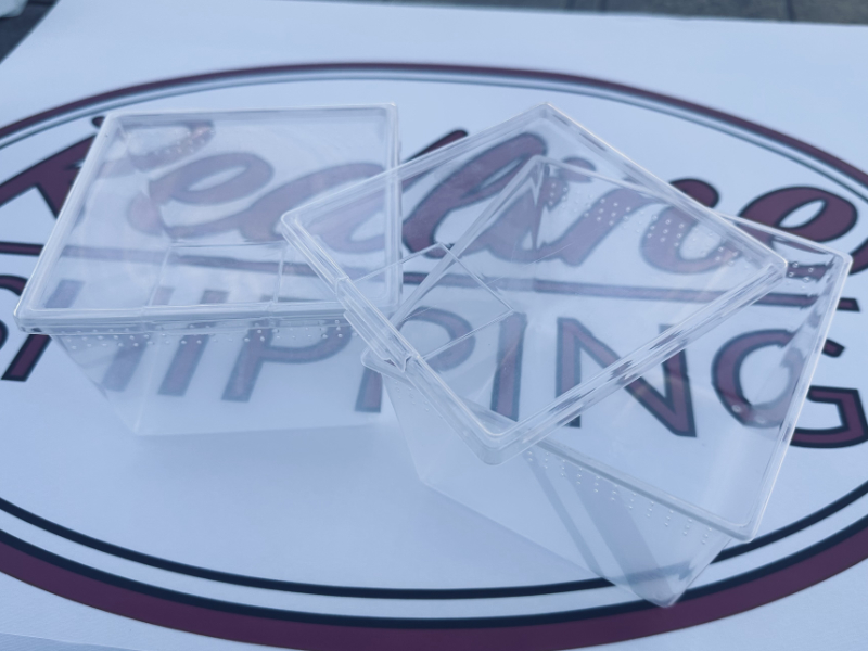 Square Deli Cup 24 oz. - w/flip lid - Image 7